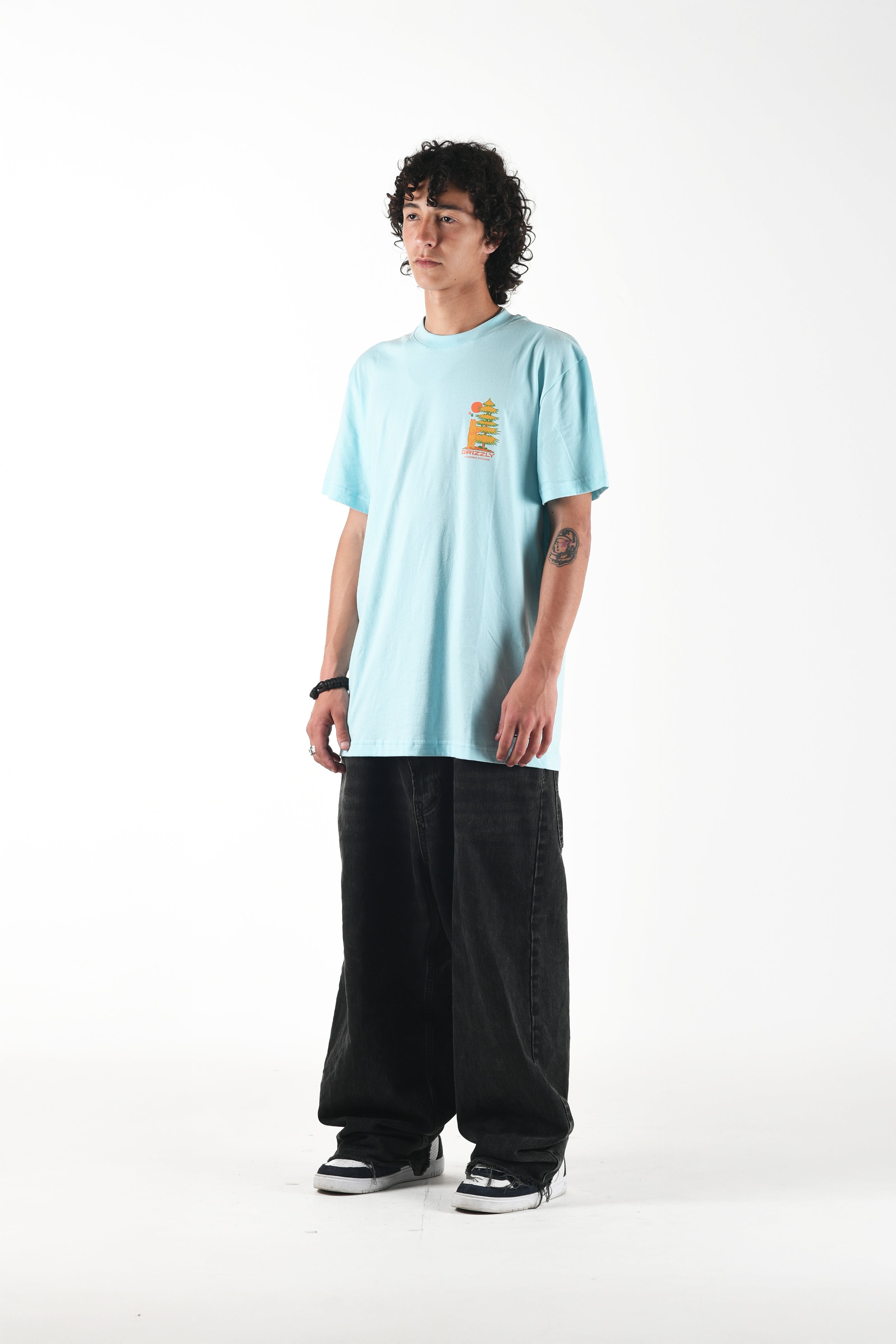 Remera Grizzly Standing Bear - Powder Blue